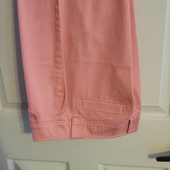 Capris - Picture 3 of 4